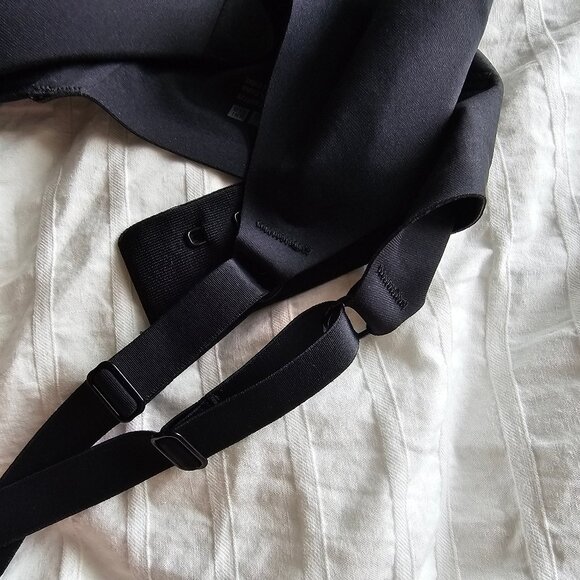 Uniqlo Wireless Bra 3D Hold - 2024 - Black - 34/36 B C - NWT - Picture 7 of 8